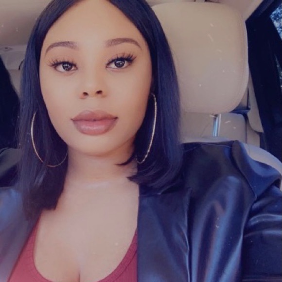 Meet your Posher, Knautica - Picture 1 of 1